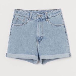 Super cute H&M high waisted mom shorts loose fit NWT